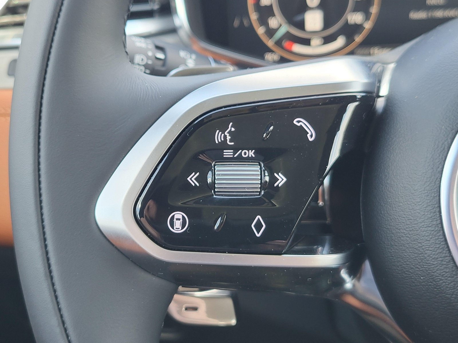 New 2026 Jaguar F-PACE R-Dynamic S AWD/4WD image 31