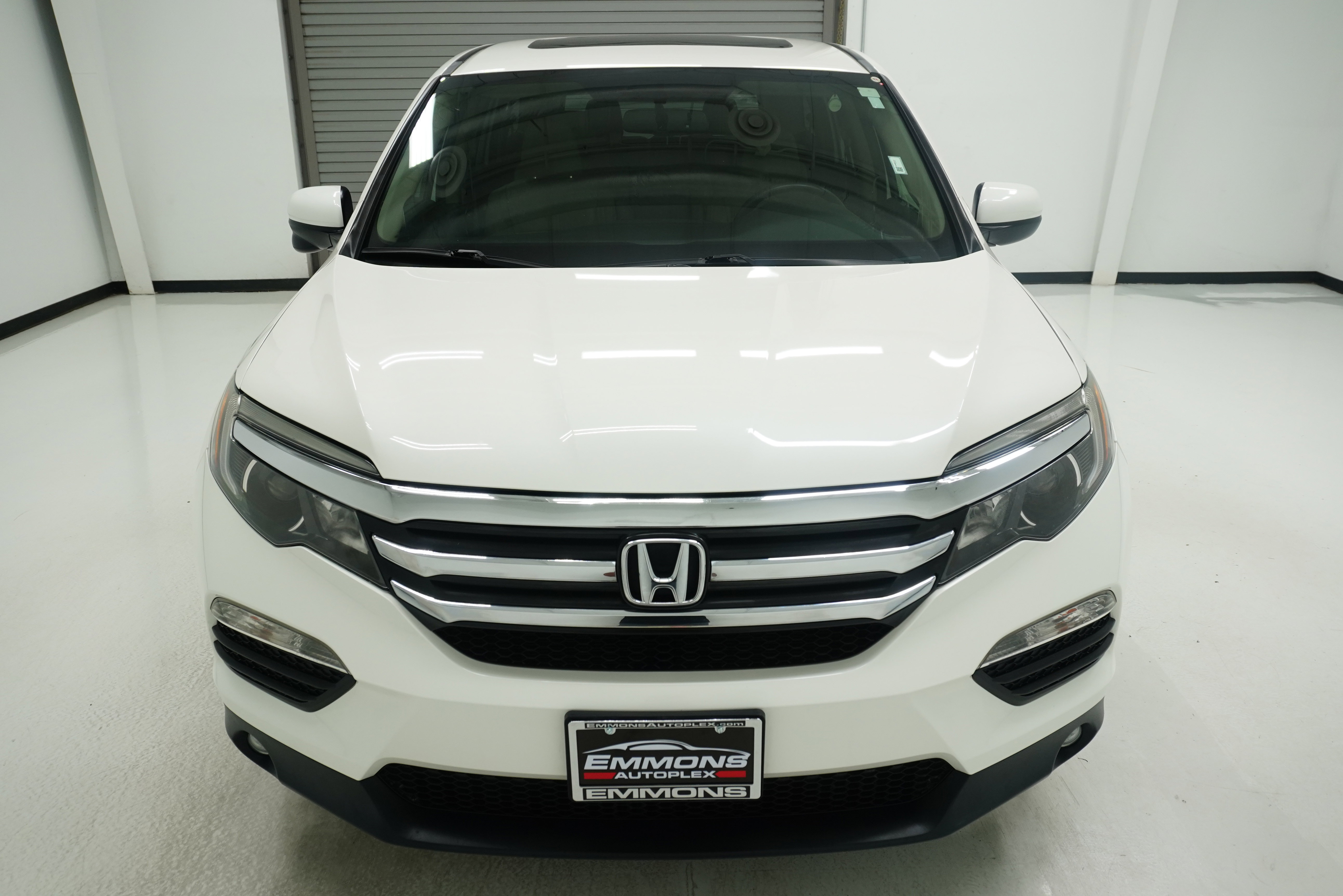 Used 2017 Honda Pilot EX-L image 2