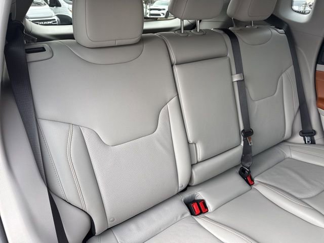 Used 2022 Jeep Compass Limited image 22