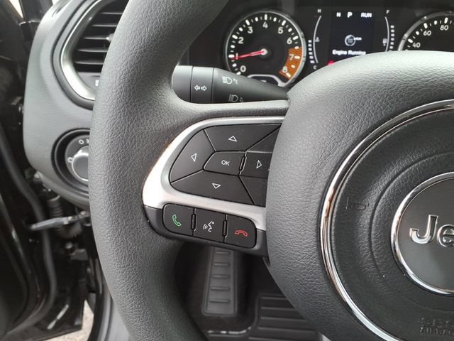 Certified 2023 Jeep Renegade Latitude AWD/4WD image 18
