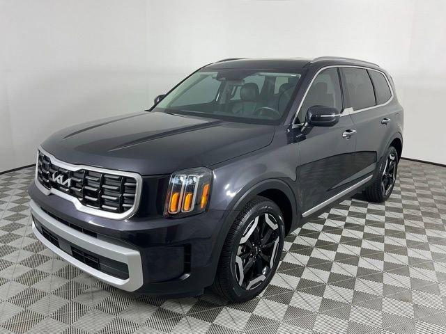 Used 2025 Kia Telluride S AWD/4WD image 2