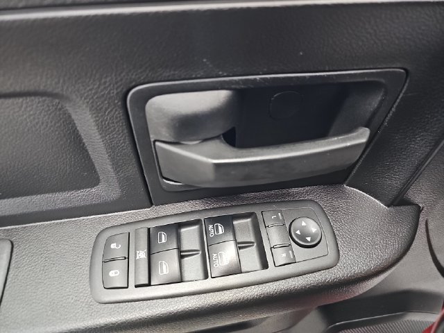 Used 2019 RAM 1500 Express w/ Express Value Package AWD/4WD image 11