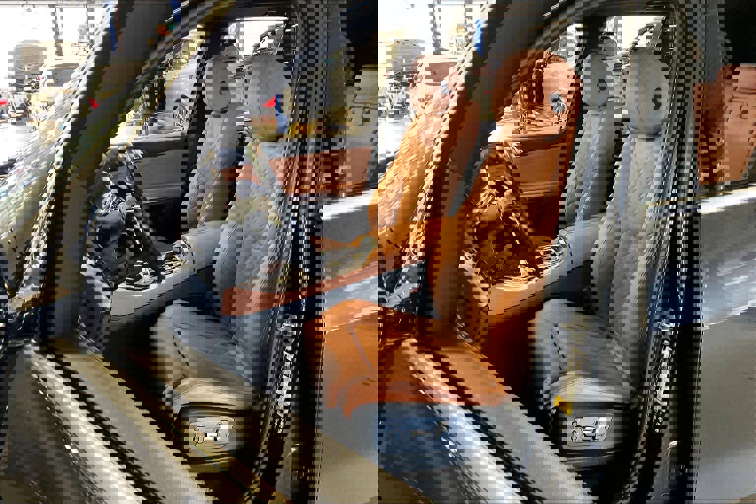 Used 2023 BMW X5 xDrive40i w/ Premium Package image 7