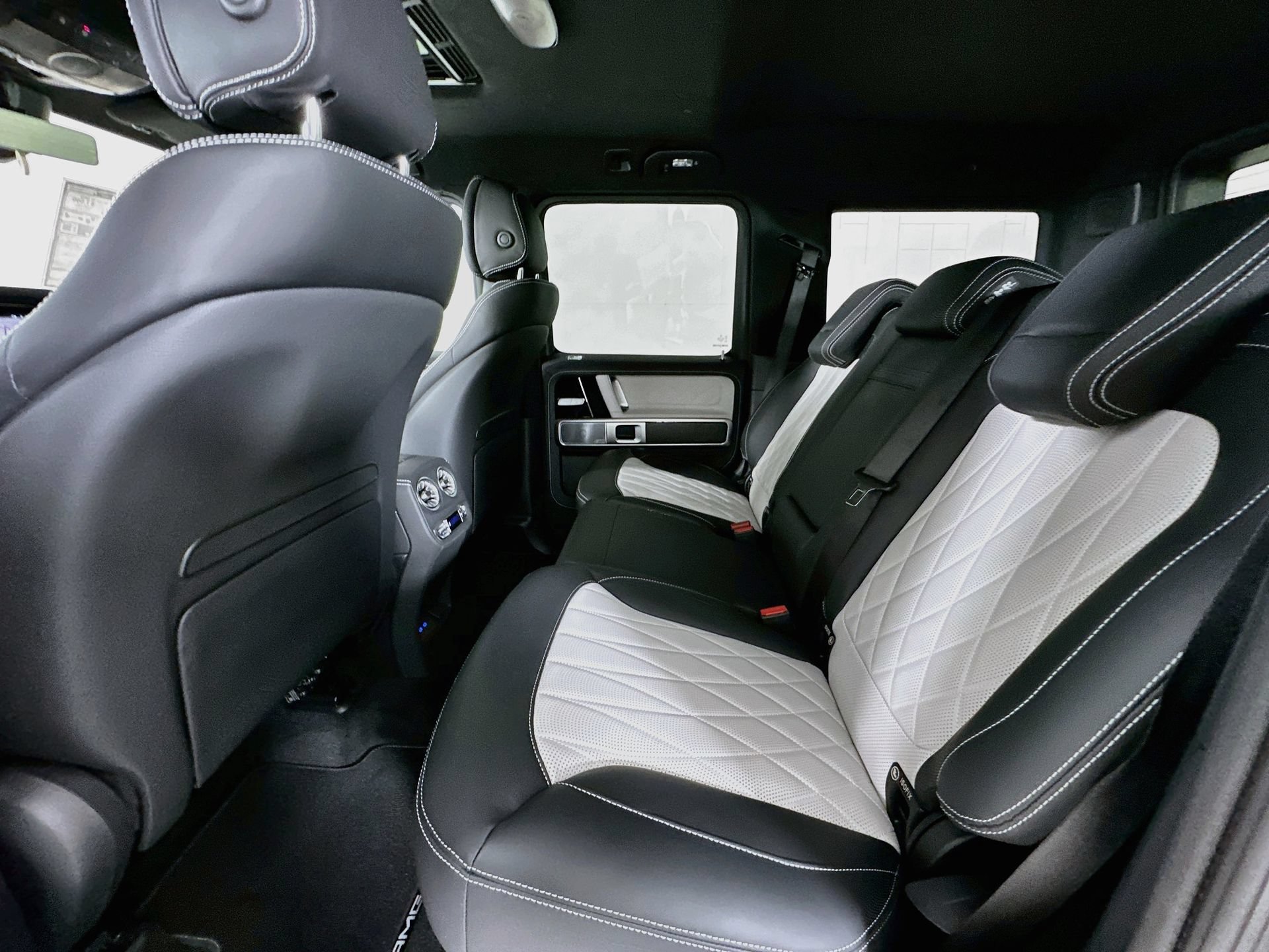 New 2027 Mercedes-Benz G 580 e image 27