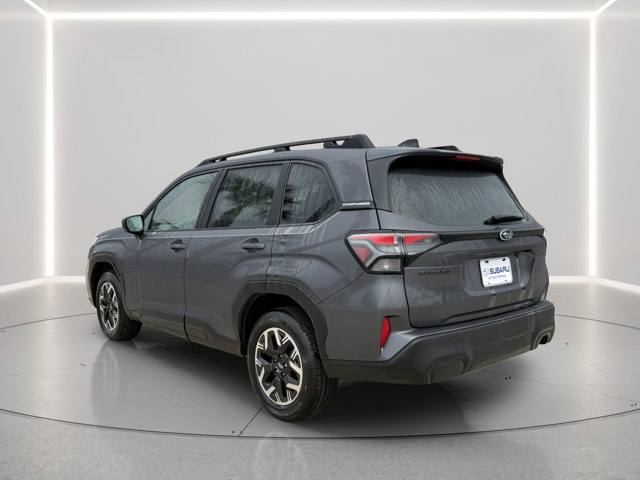 Used 2026 Subaru Forester Premium AWD/4WD image 5