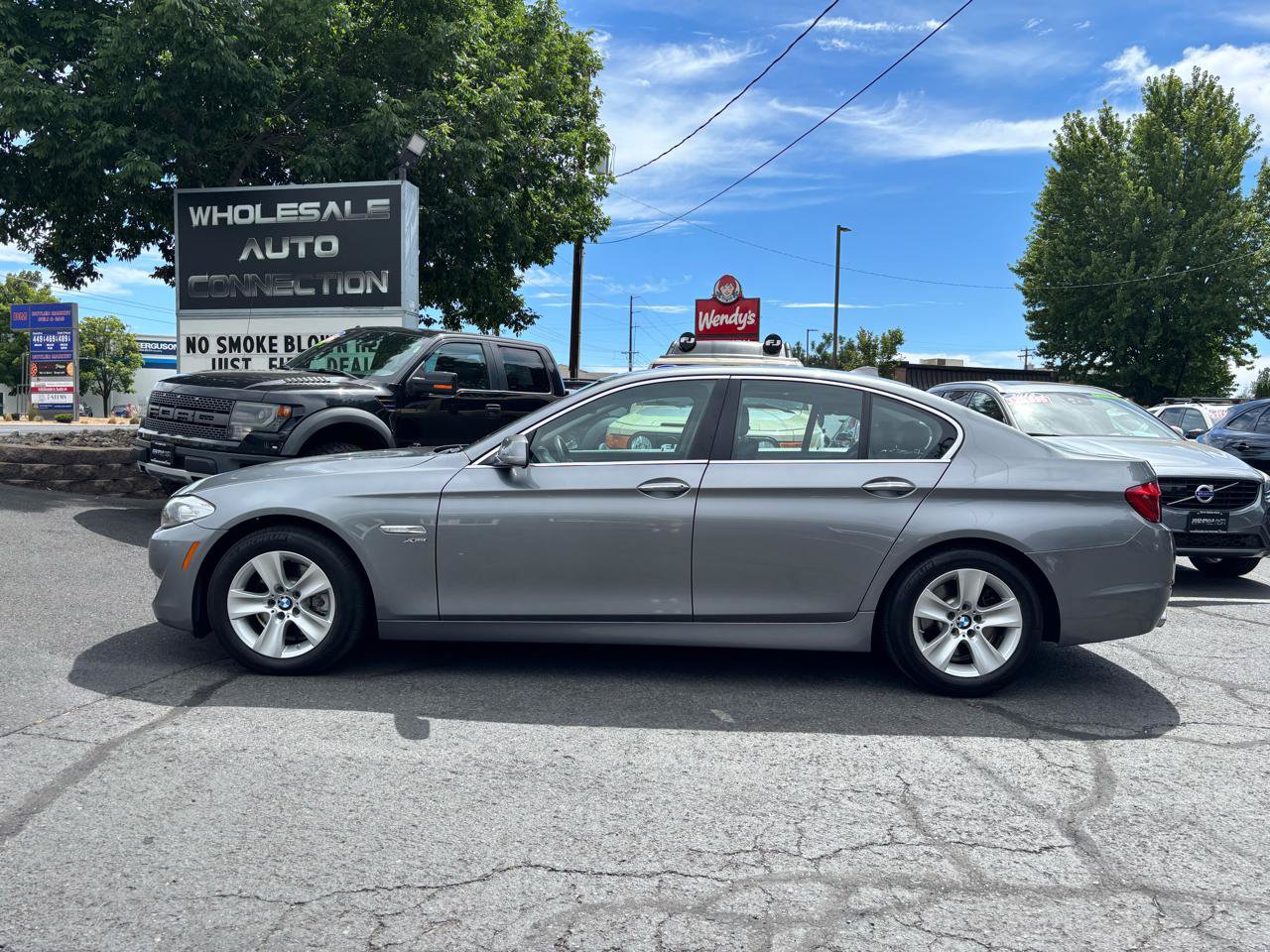 Used 2012 BMW 528i xDrive Sedan AWD/4WD image 2