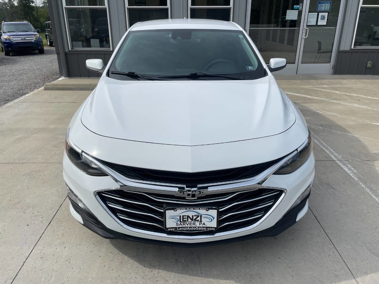 Used 2023 Chevrolet Malibu LT image 3