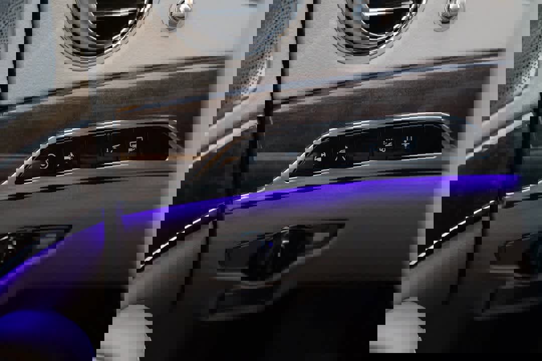 Used 2019 Mercedes-Benz S 560 4MATIC Sedan image 43