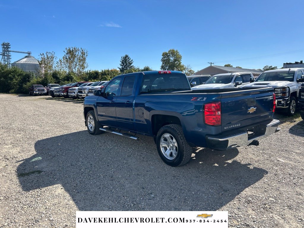 Used 2018 Chevrolet Silverado 1500 LT w/ All Star Edition AWD/4WD image 3
