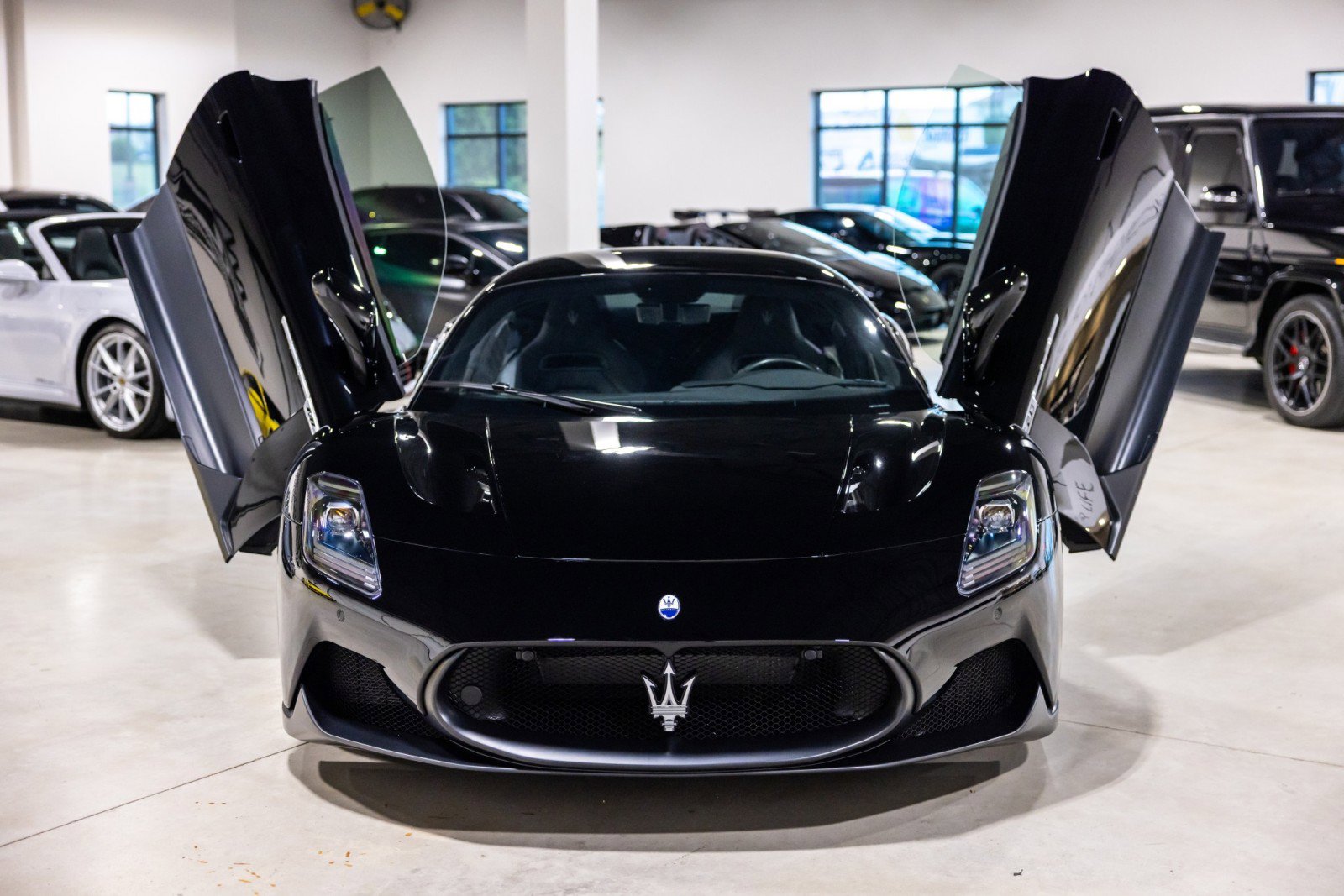 Used 2022 Maserati MC20 Coupe RWD image 11