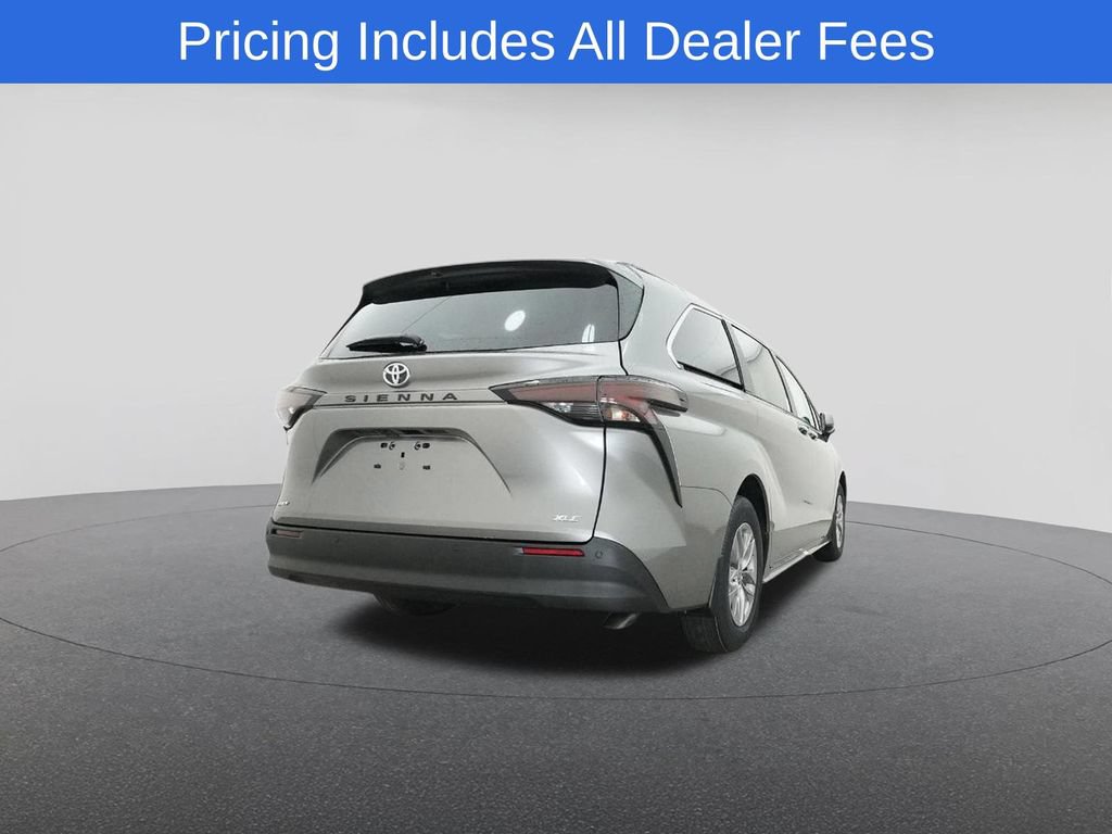 New 2026 Toyota Sienna XLE FWD image 24