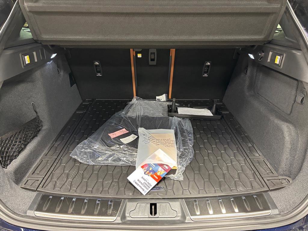 New 2026 Jaguar F-PACE R-Dynamic S image 42