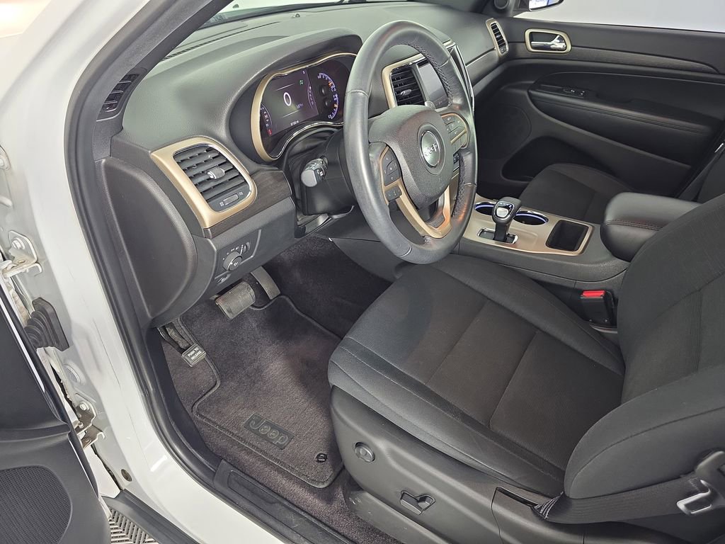 Used 2015 Jeep Grand Cherokee Laredo w/ Quick Order Package 23E image 11