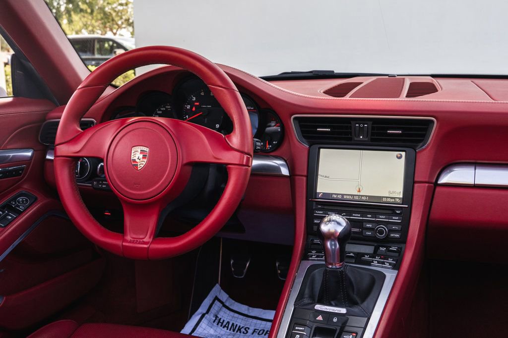 Used 2015 Porsche 911 Carrera image 20