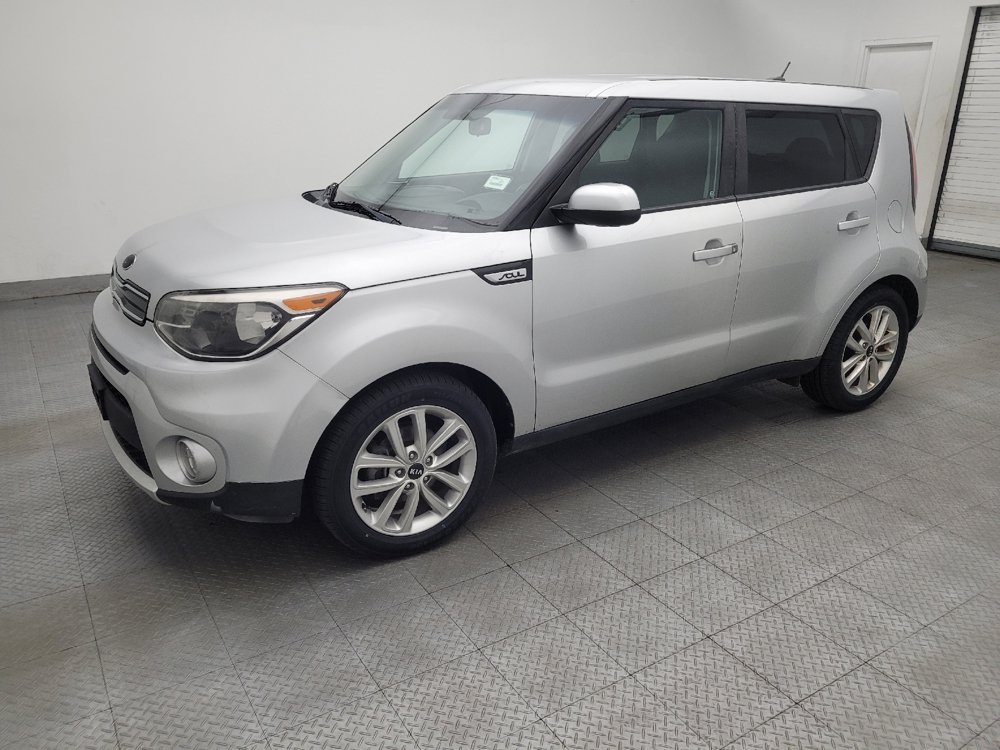 Used 2018 Kia Soul + FWD image 2