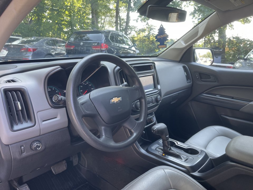Used 2015 Chevrolet Colorado W/T RWD image 9