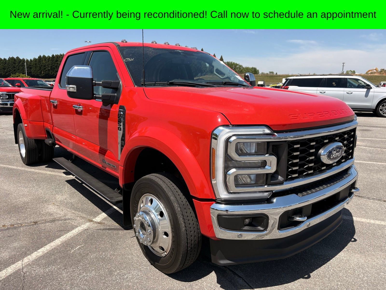 Used 2023 Ford F450 Lariat w/ Lariat Ultimate Package AWD/4WD image 1