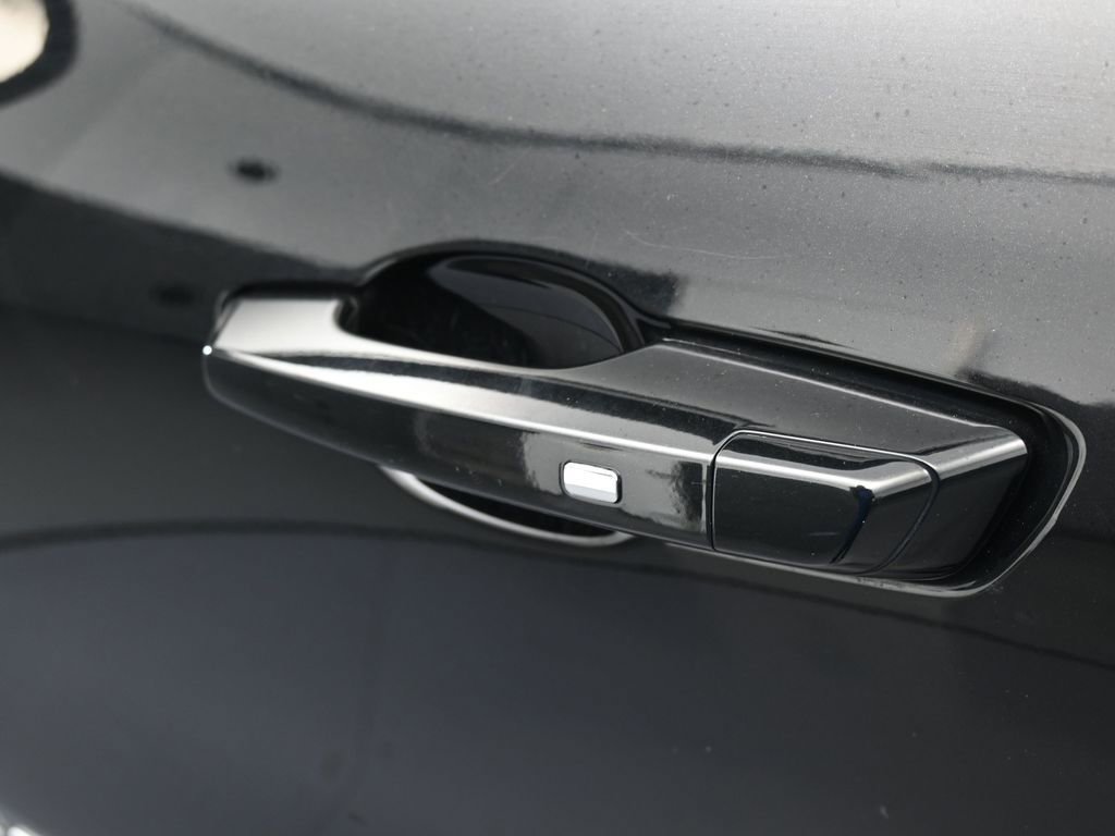 Used 2024 Chevrolet Traverse LS image 38