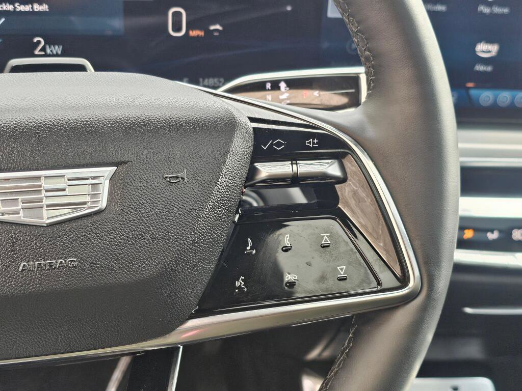 Certified 2025 Cadillac Lyriq Sport image 33