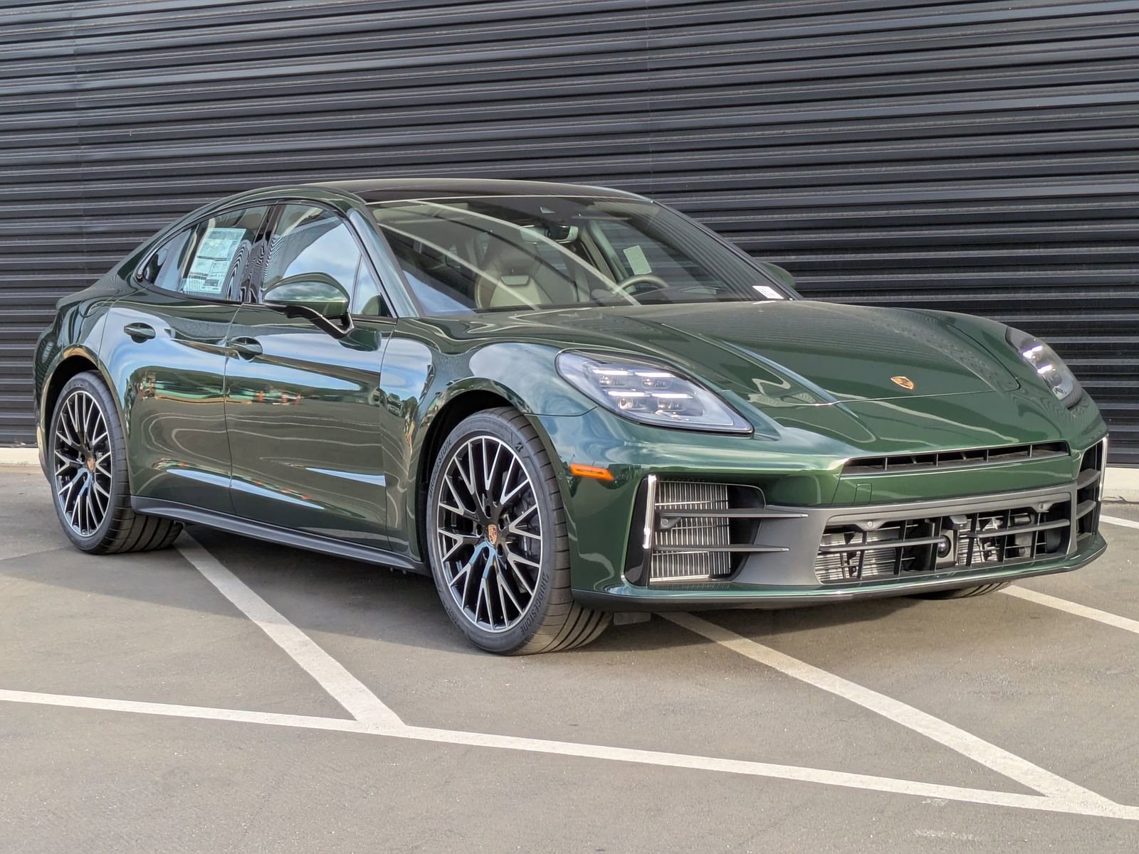 New 2026 Porsche Panamera image 7