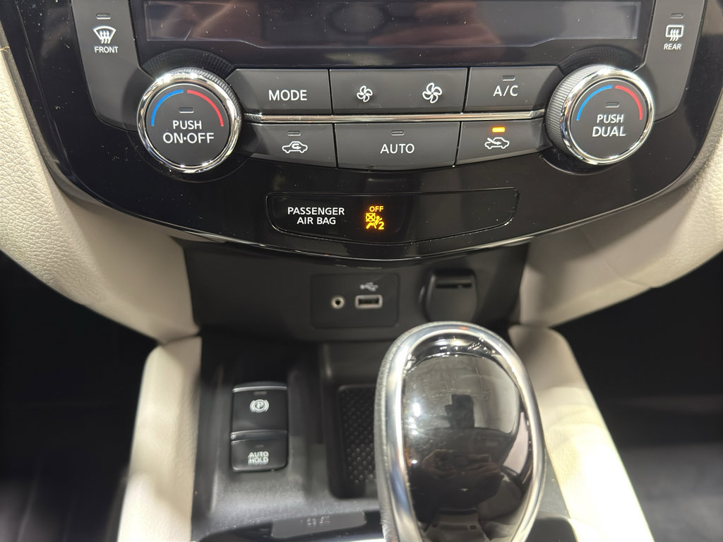 Used 2019 Nissan Rogue Sport SV w/ Technology Package image 28