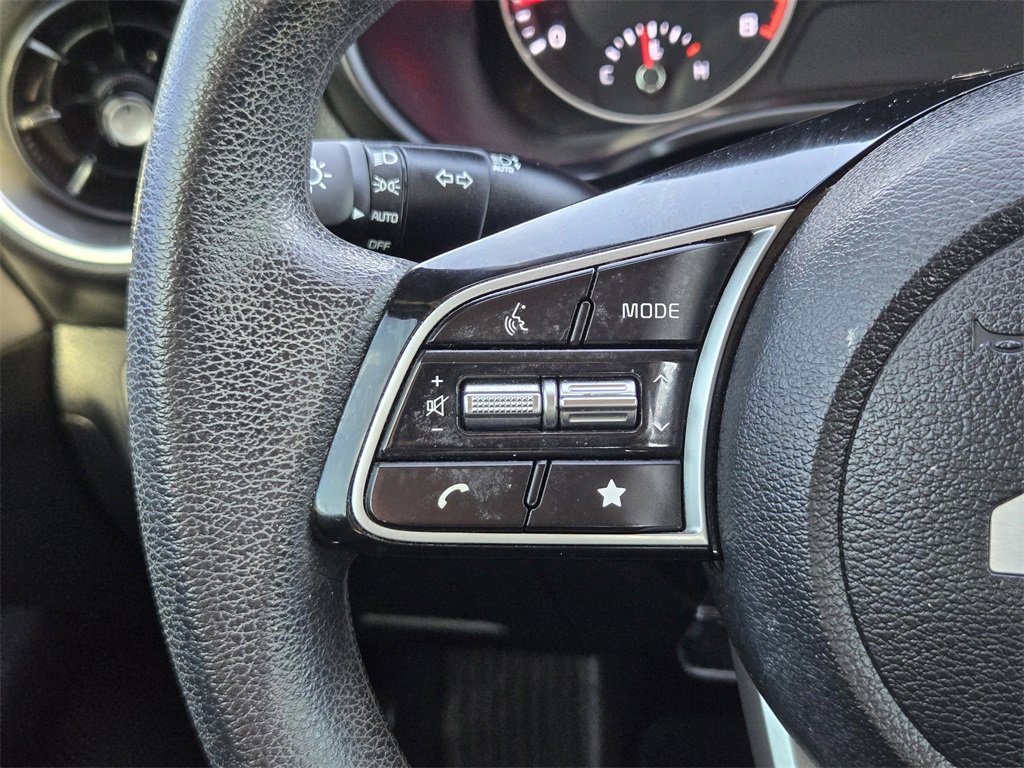 Used 2022 Kia Forte LXS w/ LXS Technology Package image 25