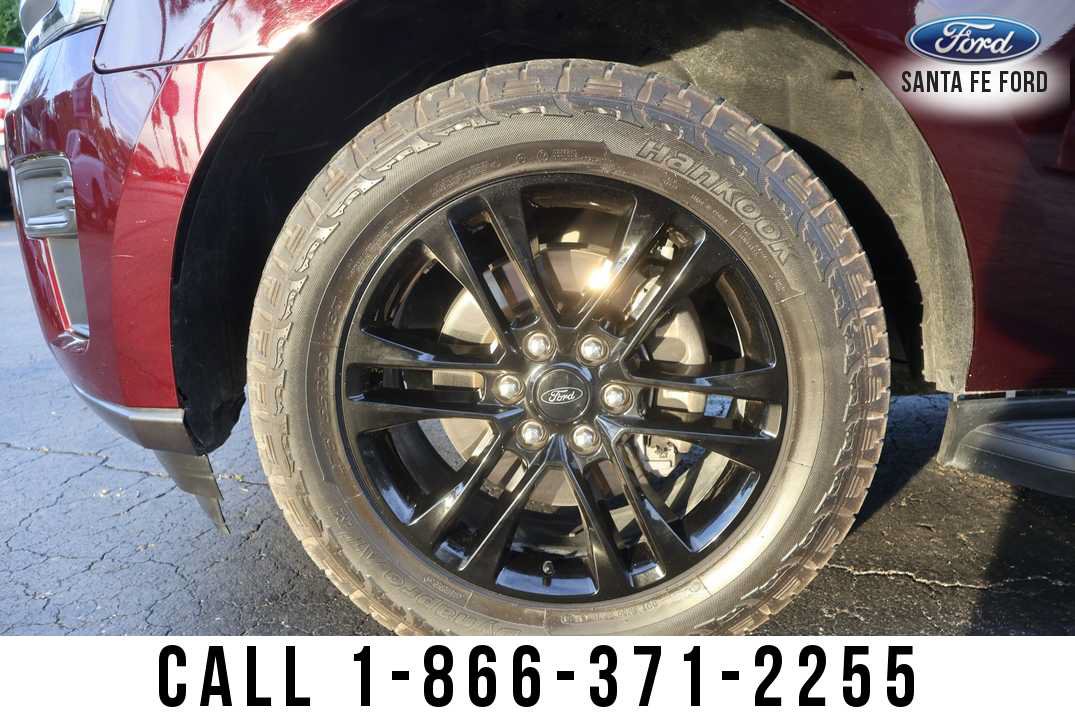 Used 2024 Ford Expedition XLT RWD image 6