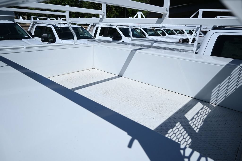 New 2025 Ford F450 XL RWD image 3