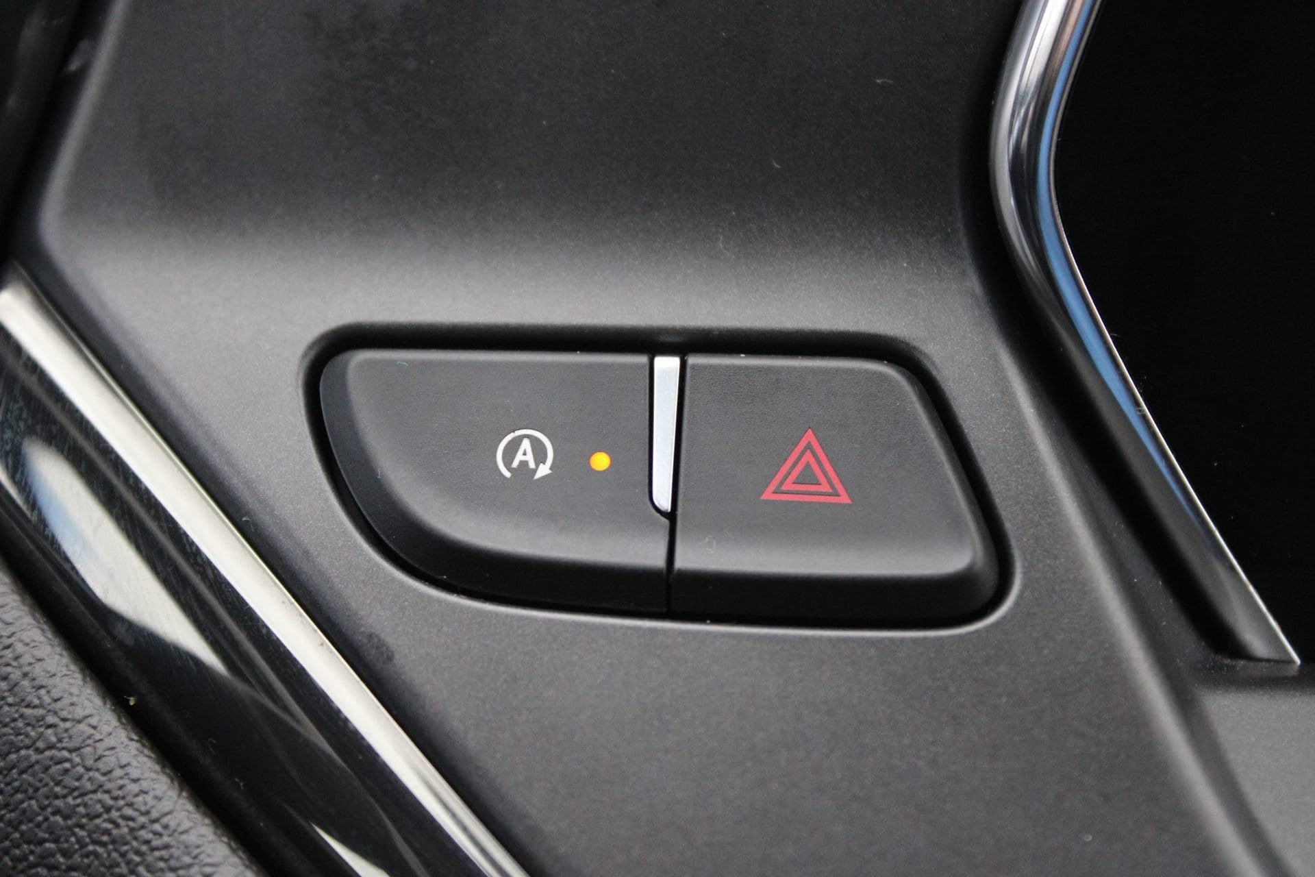 Used 2020 Chevrolet Blazer RS FWD image 35
