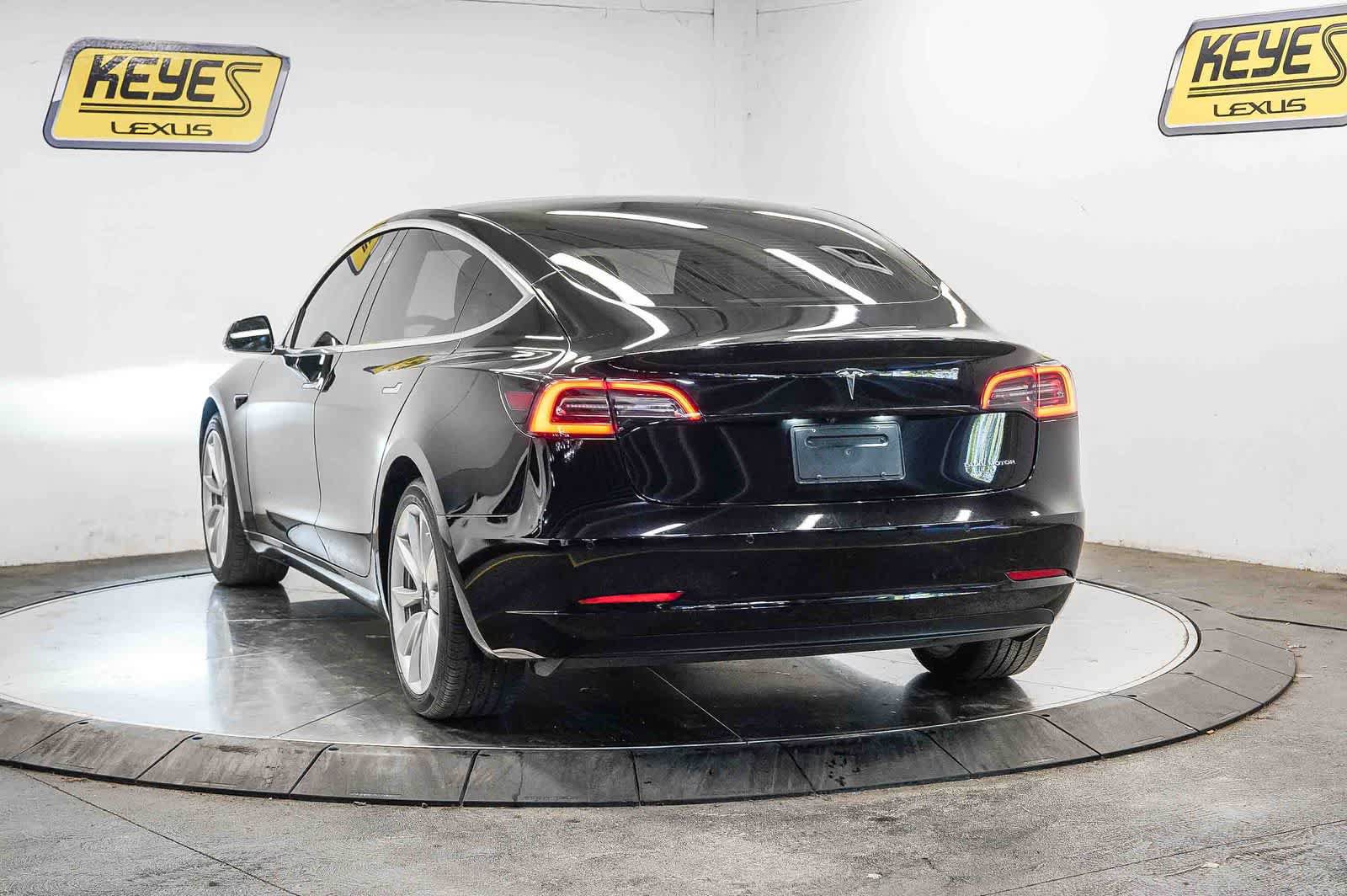 Used 2018 Tesla Model 3 Long Range AWD/4WD image 2