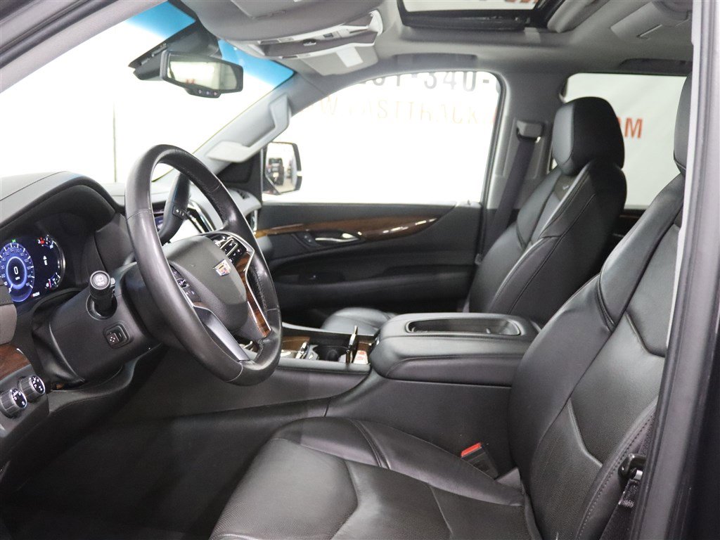 Used 2016 Cadillac Escalade ESV Premium AWD/4WD image 12