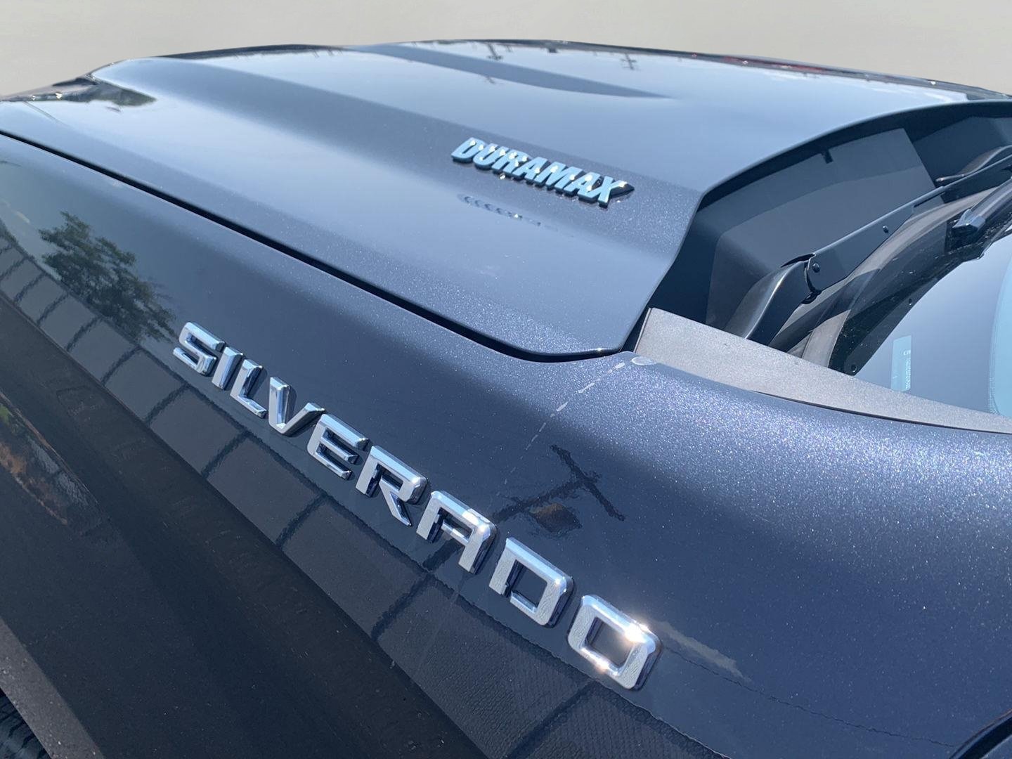 Used 2023 Chevrolet Silverado 1500 LTZ w/ LTZ Convenience Package II AWD/4WD image 32