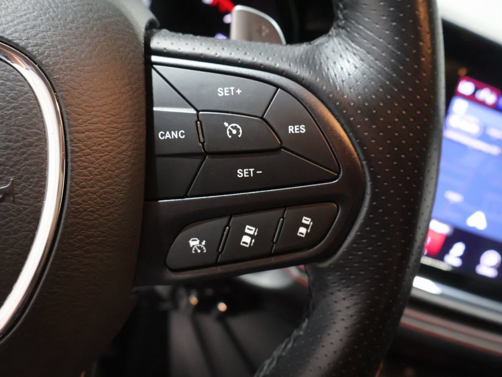 Used 2025 Dodge Durango R/T AWD/4WD image 34