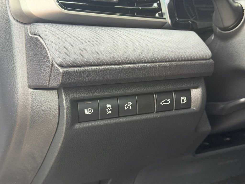 Used 2025 Toyota Camry SE FWD image 23
