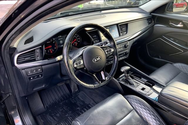Used 2018 Kia Cadenza Limited image 16
