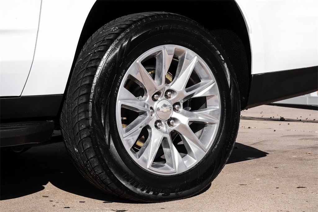 Used 2022 Chevrolet Suburban Premier image 60