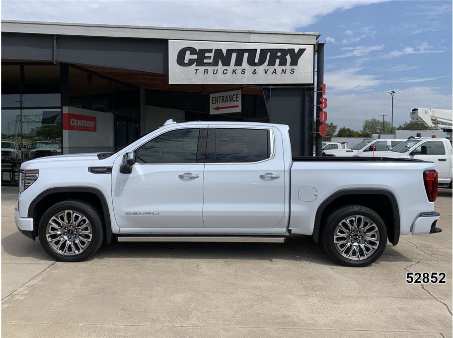 Used 2026 GMC Sierra 1500 Denali Ultimate AWD/4WD image 4