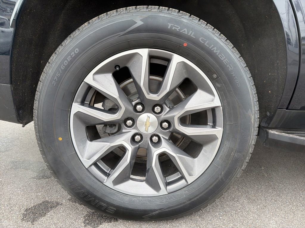 Used 2021 Chevrolet Tahoe LT w/ LT Signature Package image 14