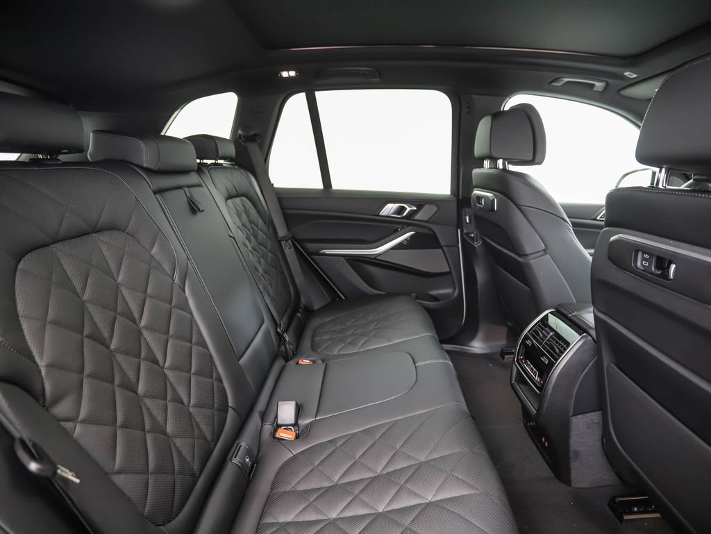 New 2026 BMW X5 xDrive50e w/ M Sport Package image 27
