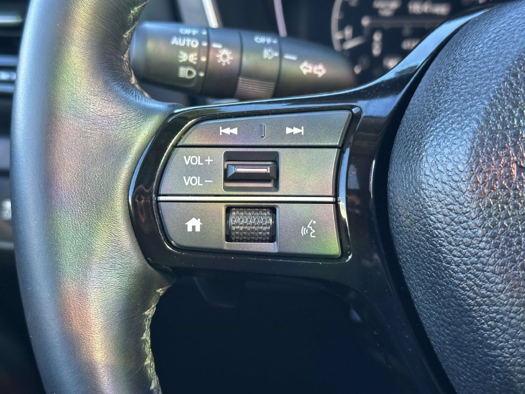 Certified 2023 Honda Pilot Touring image 19