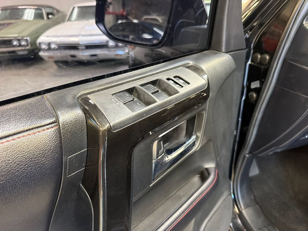 Used 2018 Toyota 4Runner TRD Pro AWD/4WD image 28