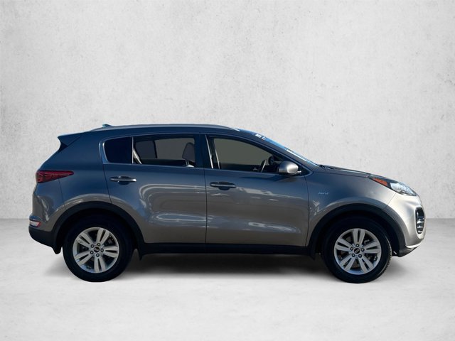 Used 2017 Kia Sportage LX w/ LX Popular Package AWD/4WD image 4