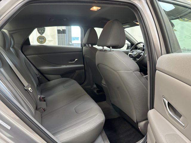 Used 2023 Hyundai Elantra SEL w/ Cargo Package FWD image 26