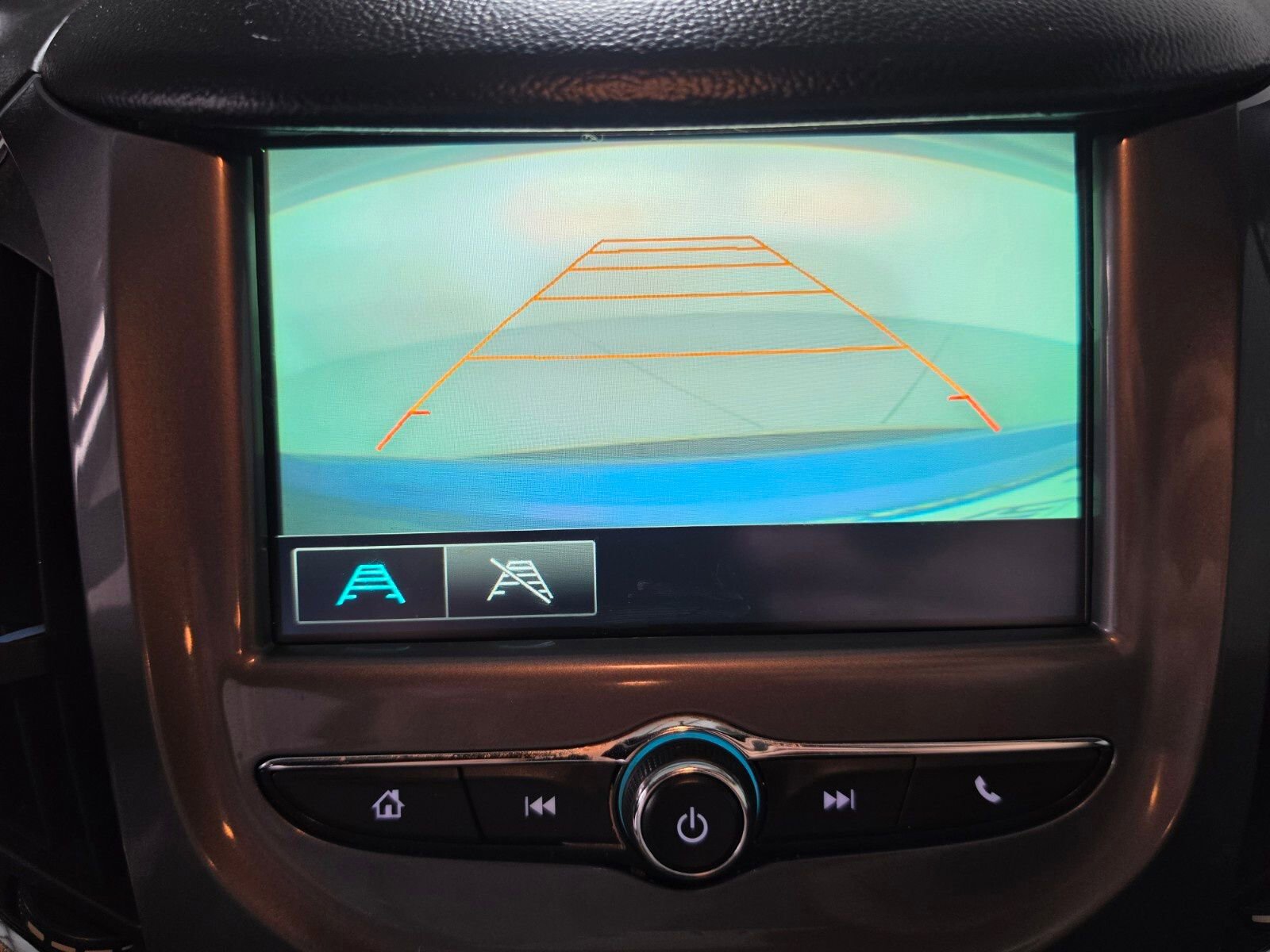 Used 2016 Chevrolet Cruze LT w/ Convenience Package FWD image 17