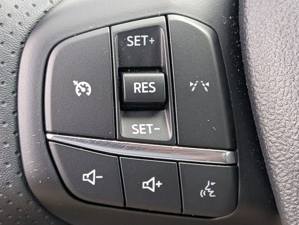 New 2026 Ford Escape ST-Line w/ Cold Weather Package image 27