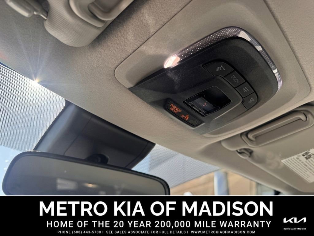 Used 2022 Toyota Corolla Cross LE image 16