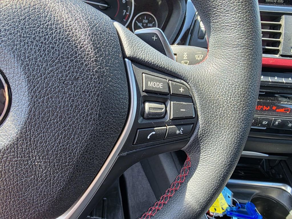 Used 2014 BMW 428i xDrive Convertible image 16