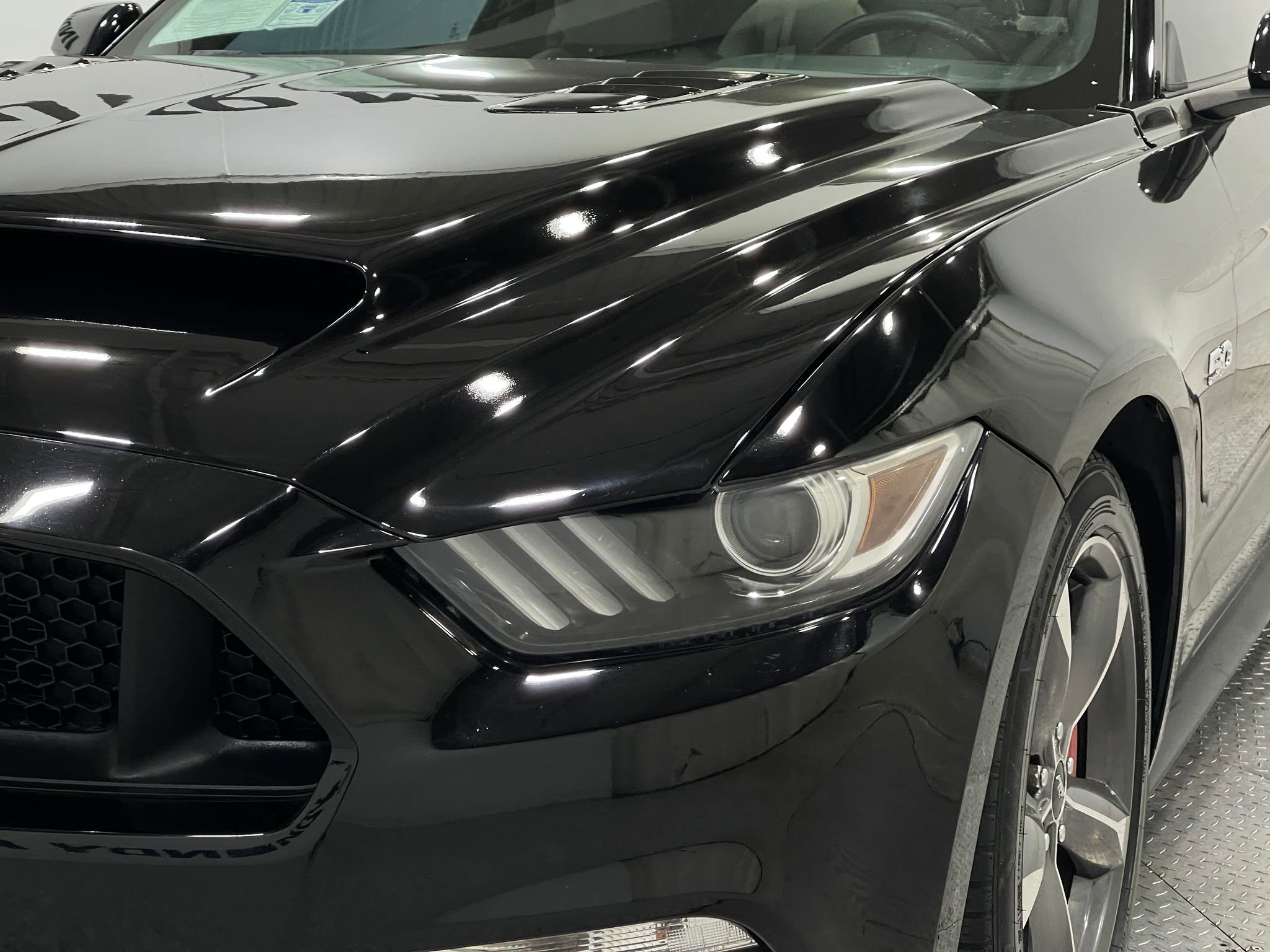 Used 2015 Ford Mustang GT image 32