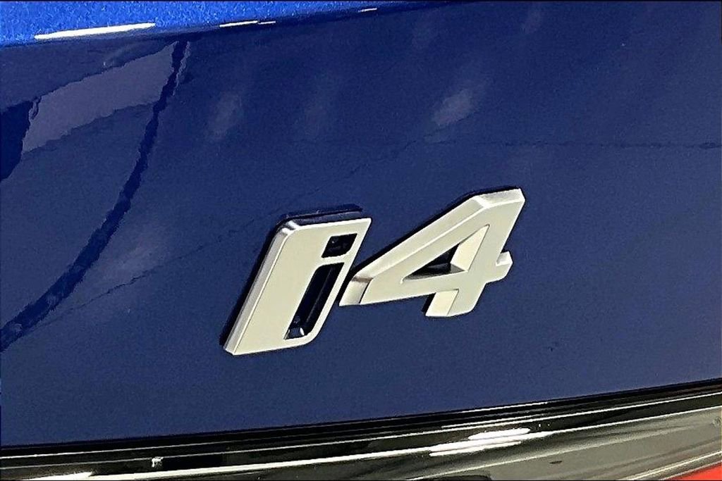 New 2026 BMW i4 eDrive40 w/ M Sport Package image 32