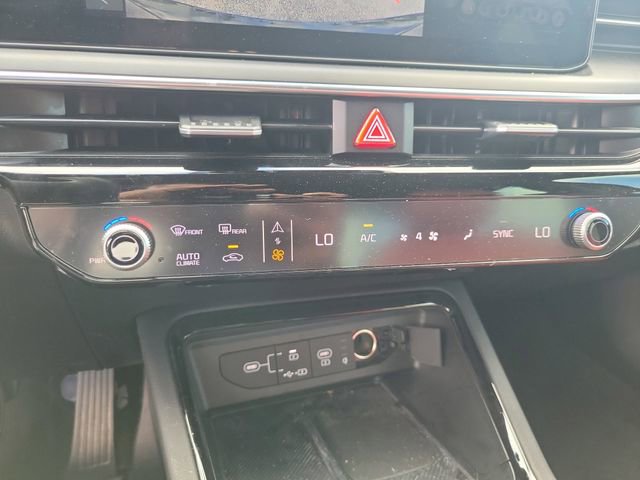 Used 2025 Kia K5 GT-Line w/ GT-Line Premium Package image 26